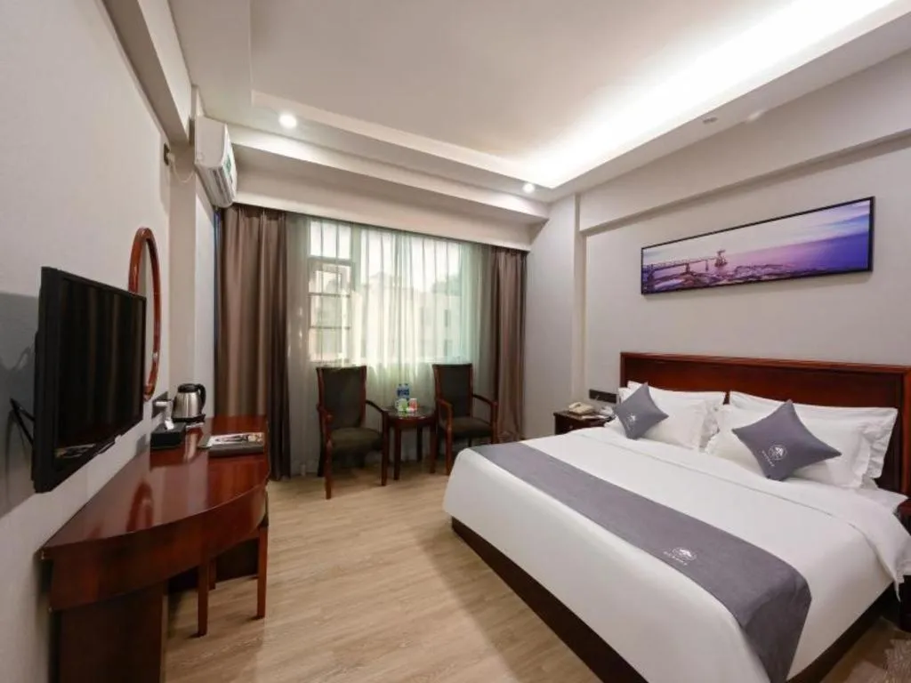 Bed in Green Tree Inn Zhuhai International Airport Huafa Shangdu