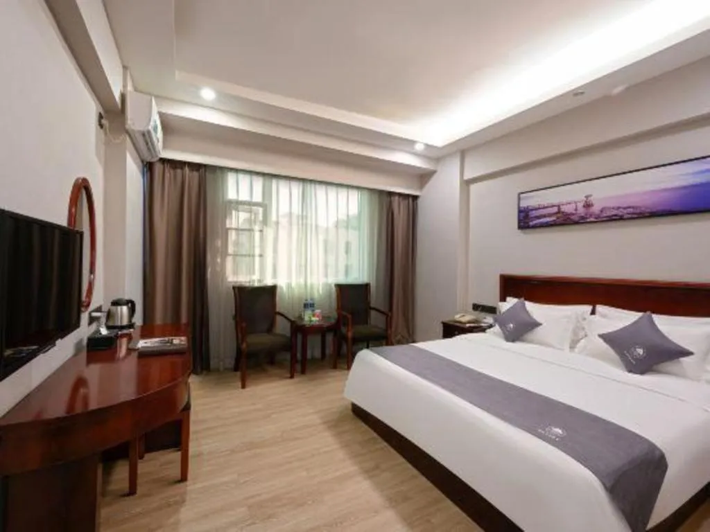Bed in Green Tree Inn Zhuhai International Airport Huafa Shangdu