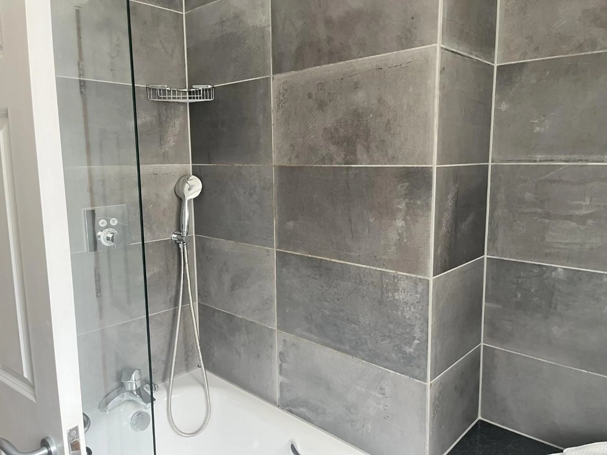 Bathroom in Staunton Hotel - B&B