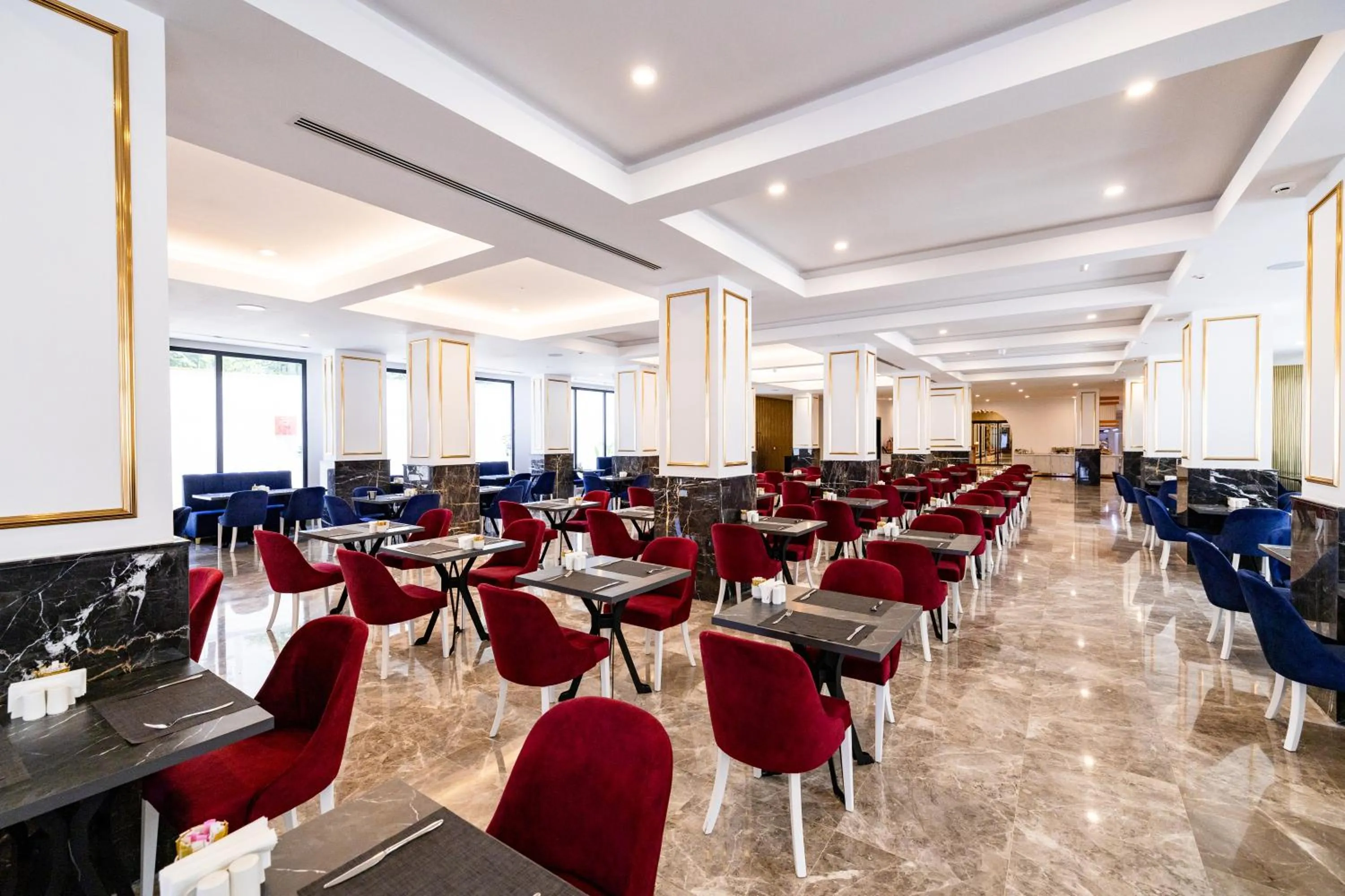 Restaurant/places to eat in Granada Luxury Red Adult Only