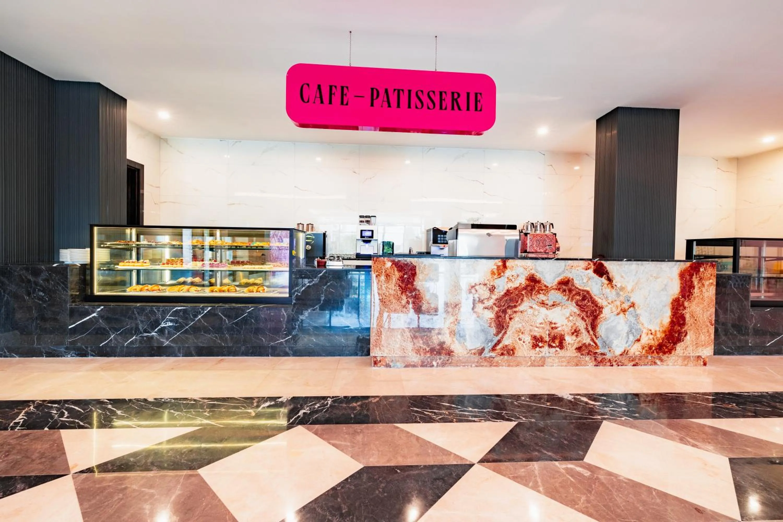 Seating area in Granada Luxury Red Adult Only