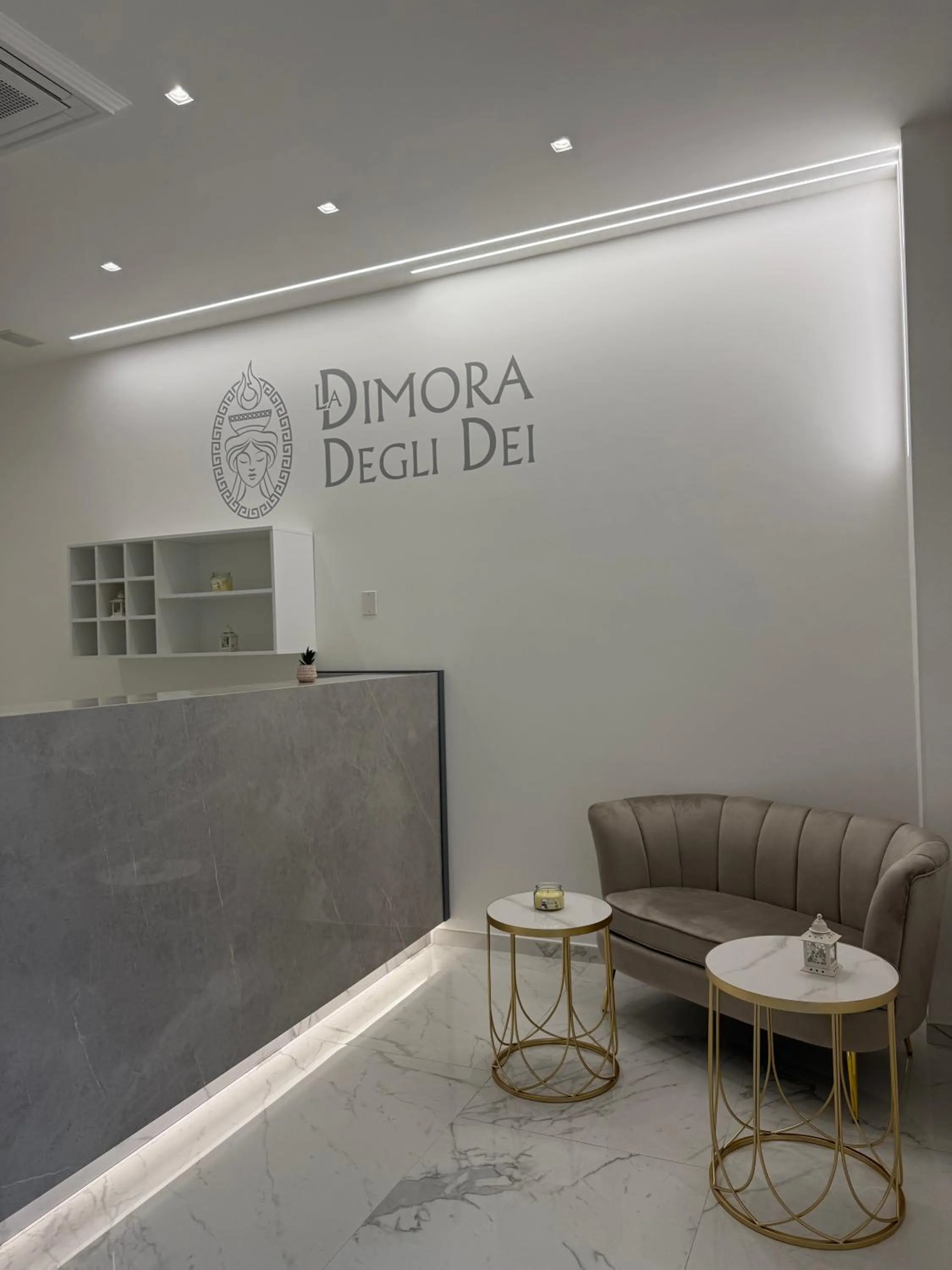 La Dimora Degli Dei