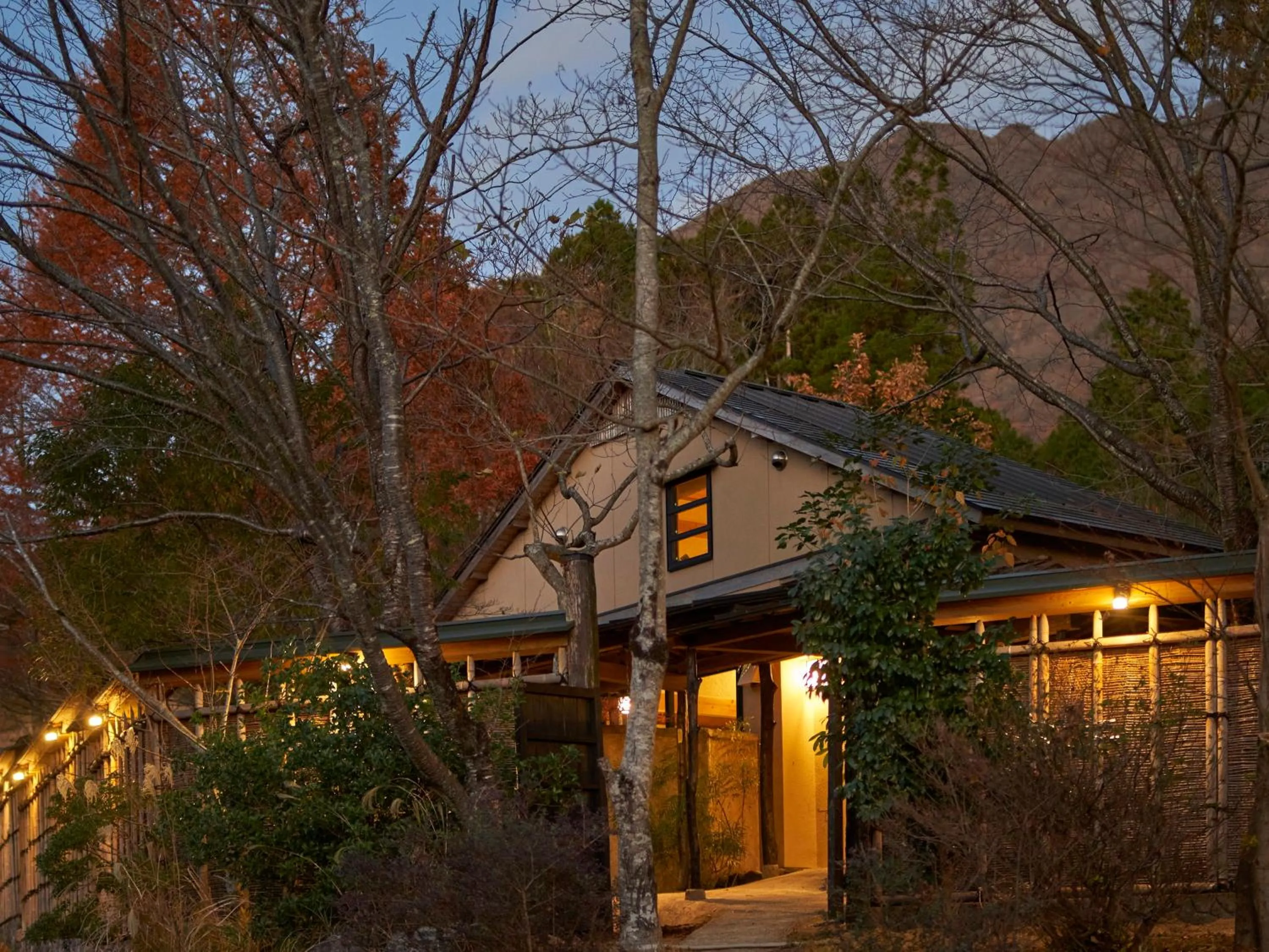 Property building in Yufuin Rakuyu