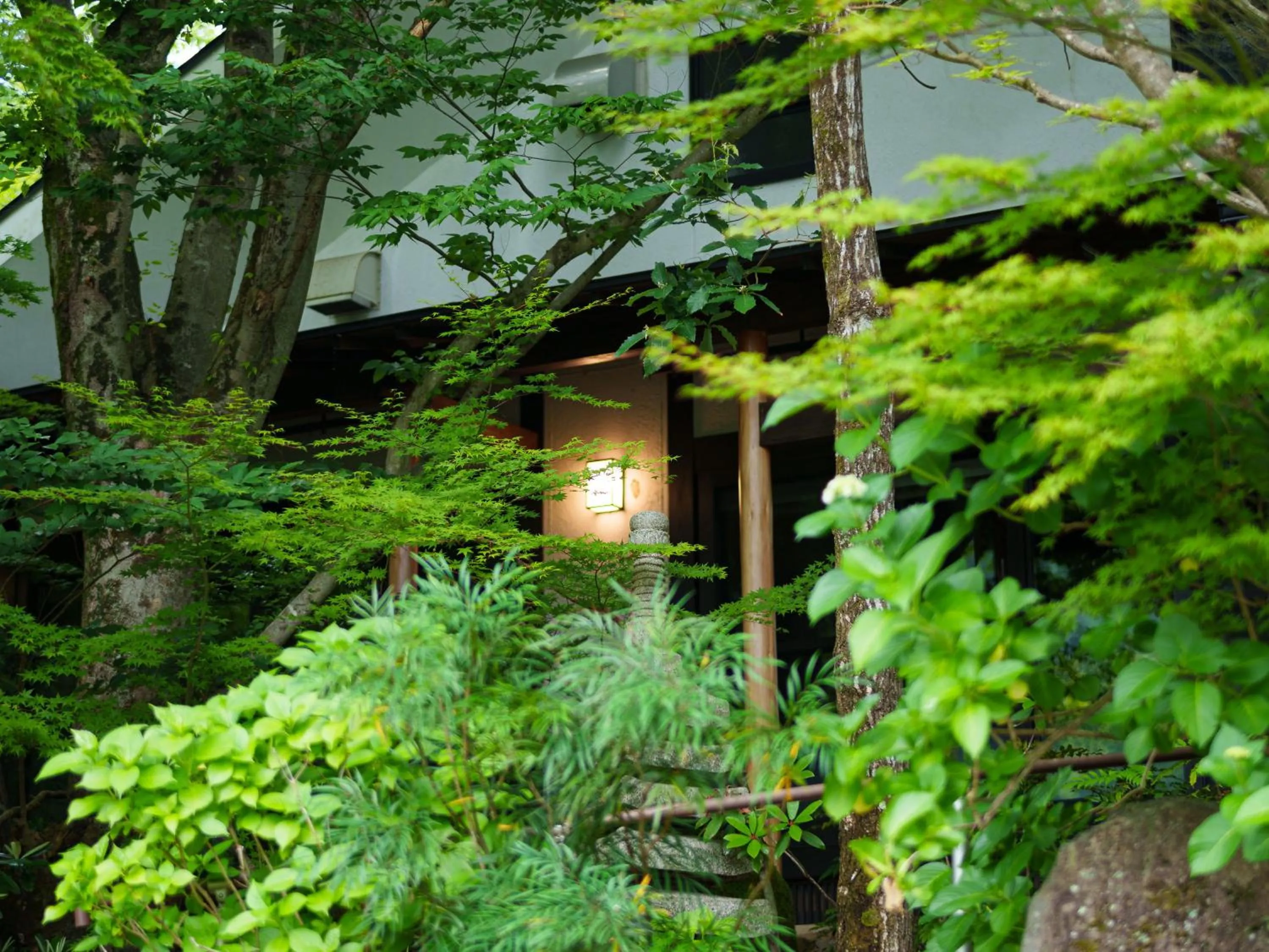 Property building in Yufuin Rakuyu