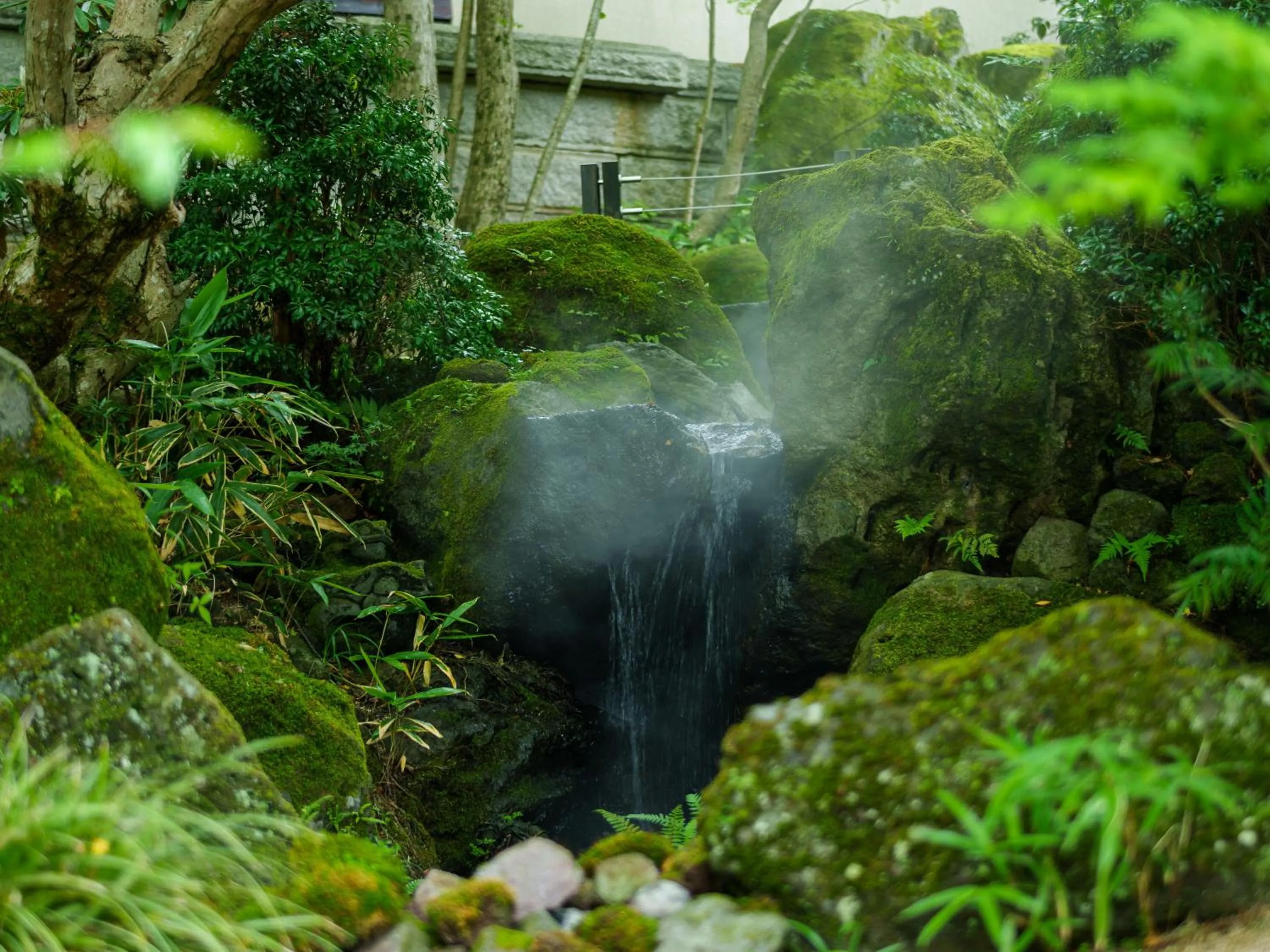 Area and facilities in Yufuin Rakuyu