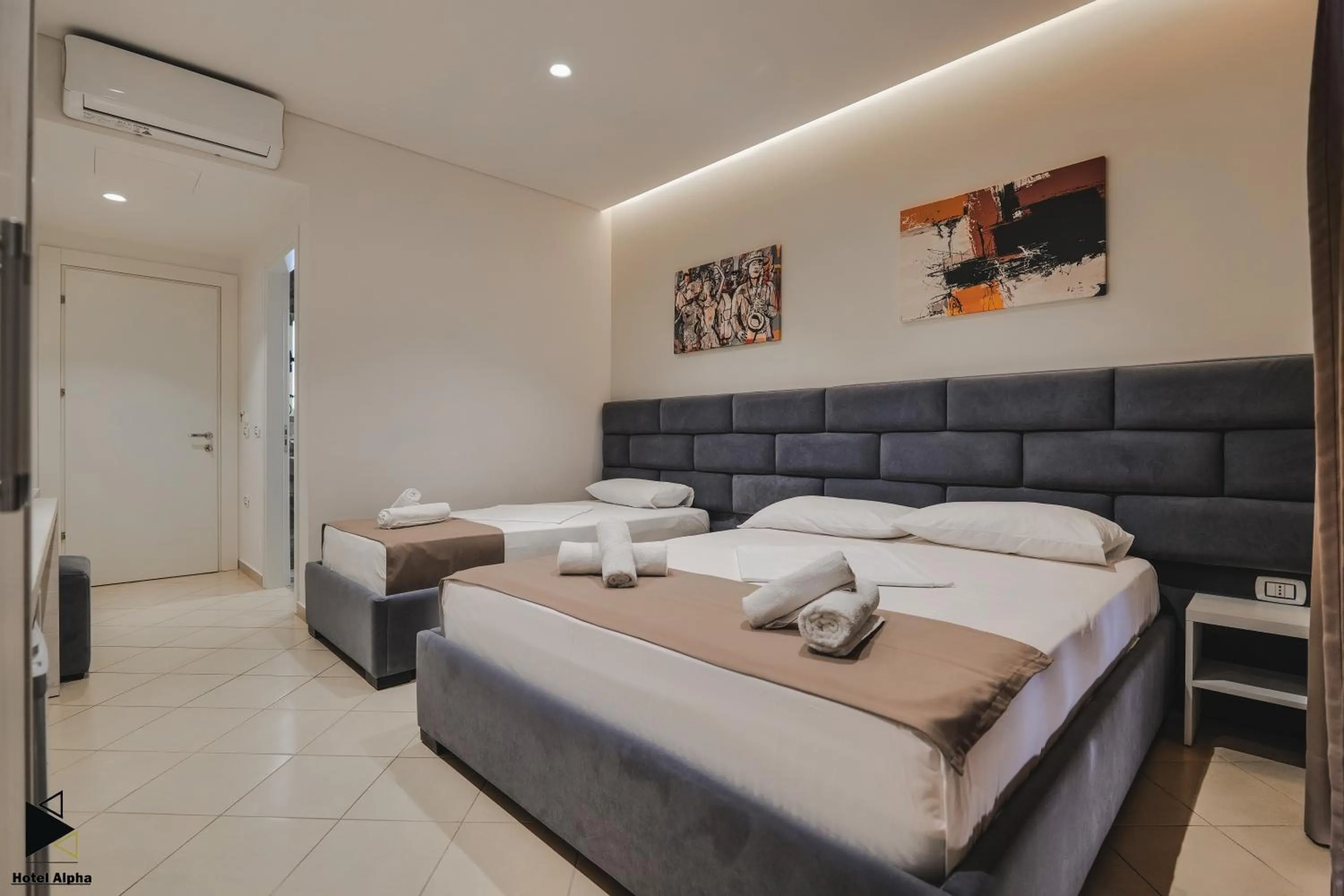 View (from property/room), Bed in Hotel Alpha