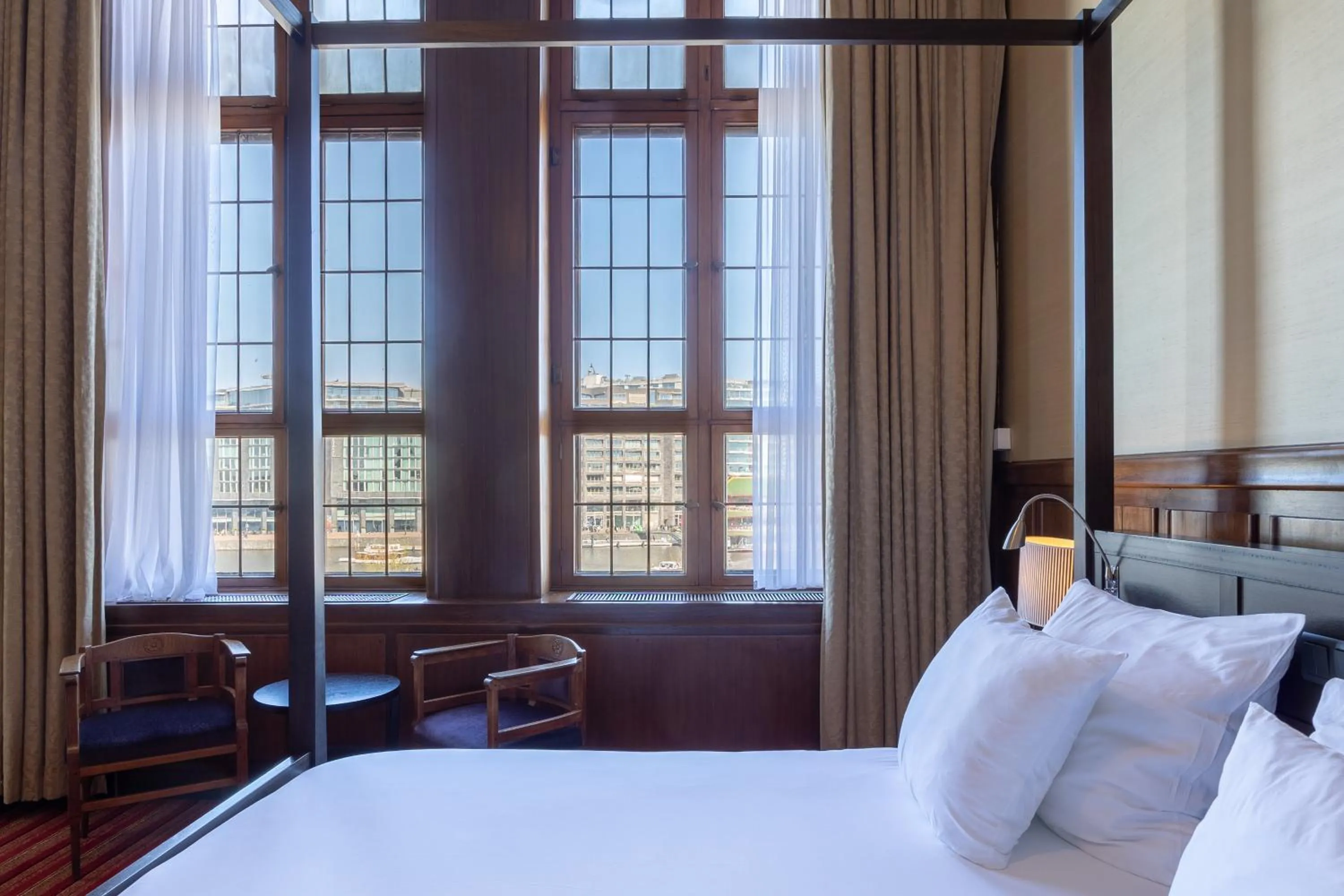 Bedroom, Bed in Grand Hotel Amrâth Amsterdam