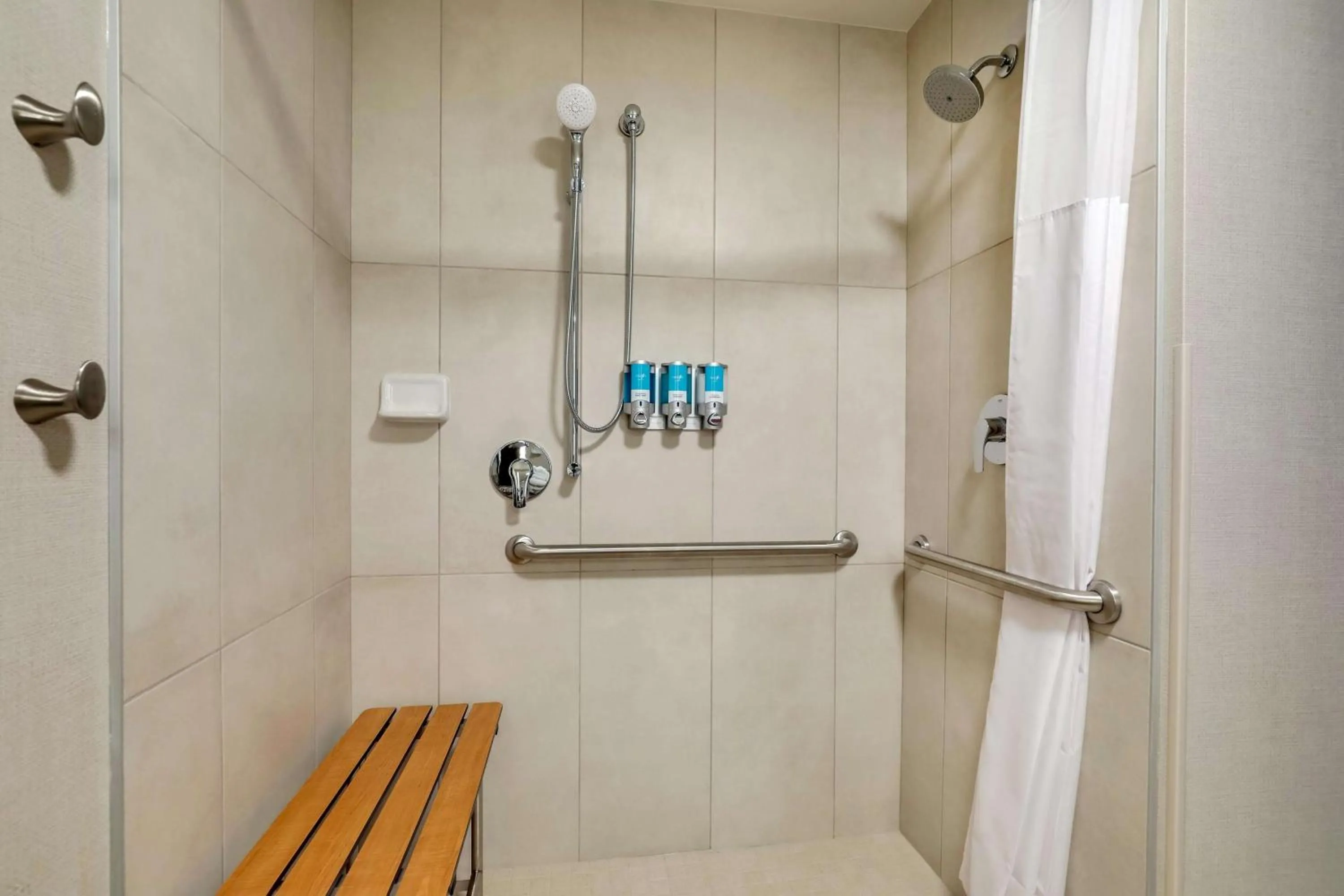 Bathroom in Drury Plaza Hotel Chattanooga Hamilton Place