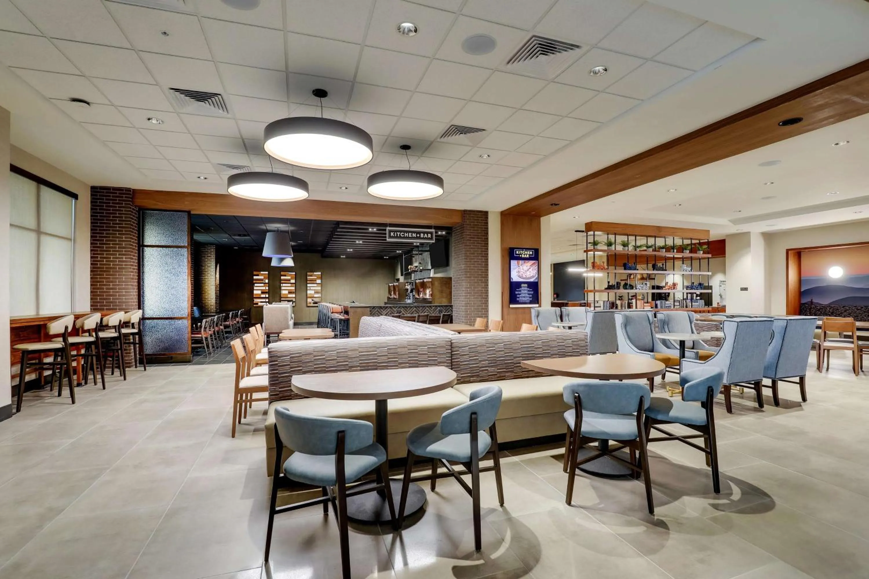 Restaurant/places to eat in Drury Plaza Hotel Chattanooga Hamilton Place