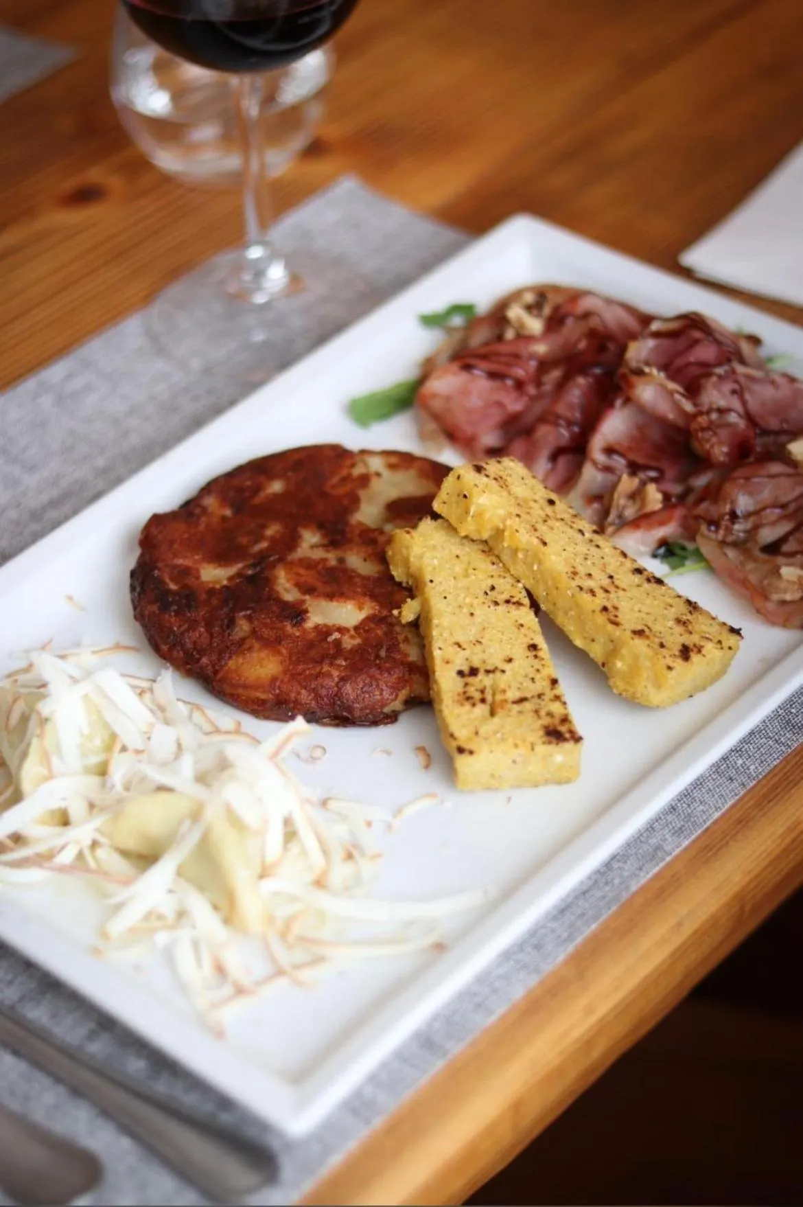 Restaurant/places to eat in Al Benvenuto Hotel & Restaurant