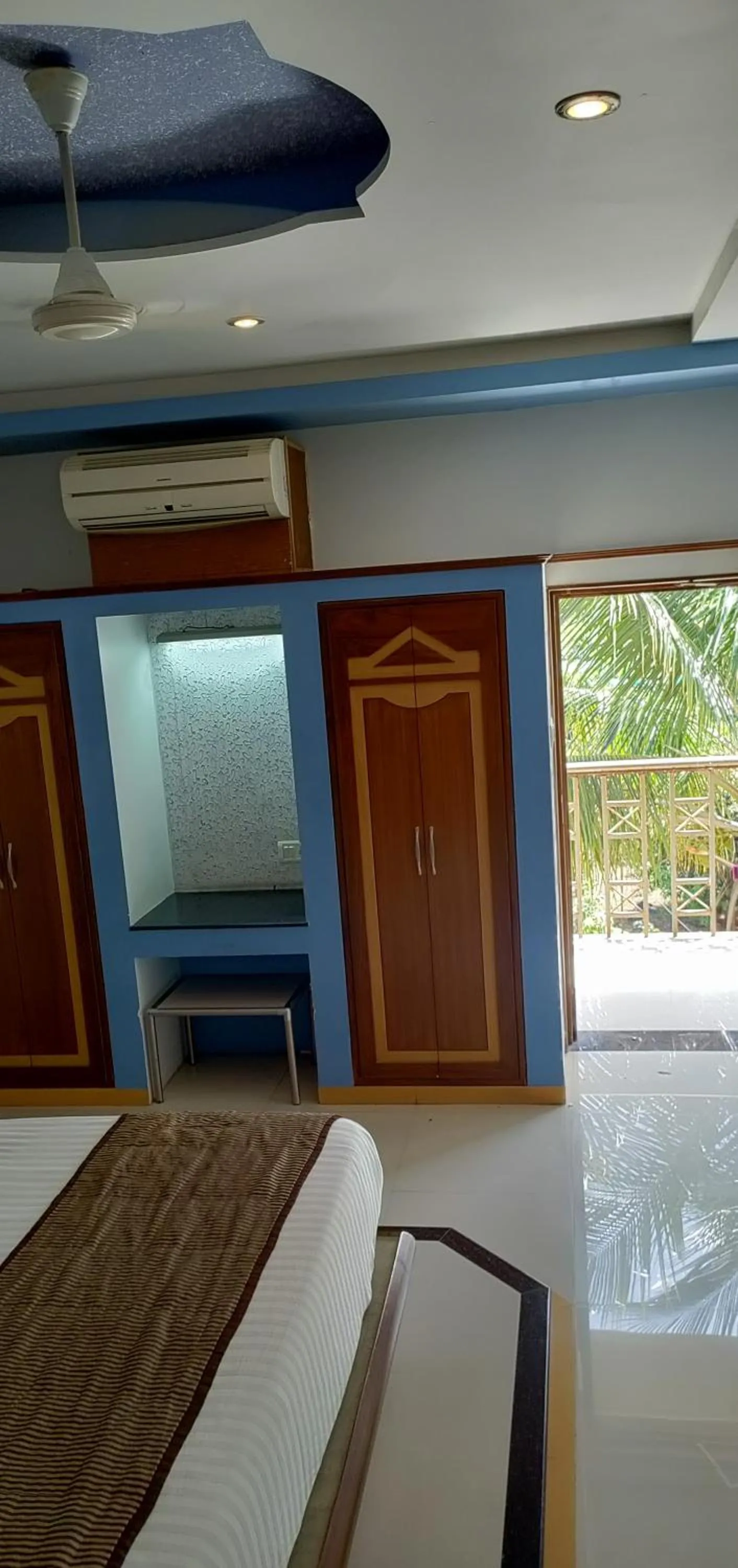 Photo of the whole room in Amidhara Resort