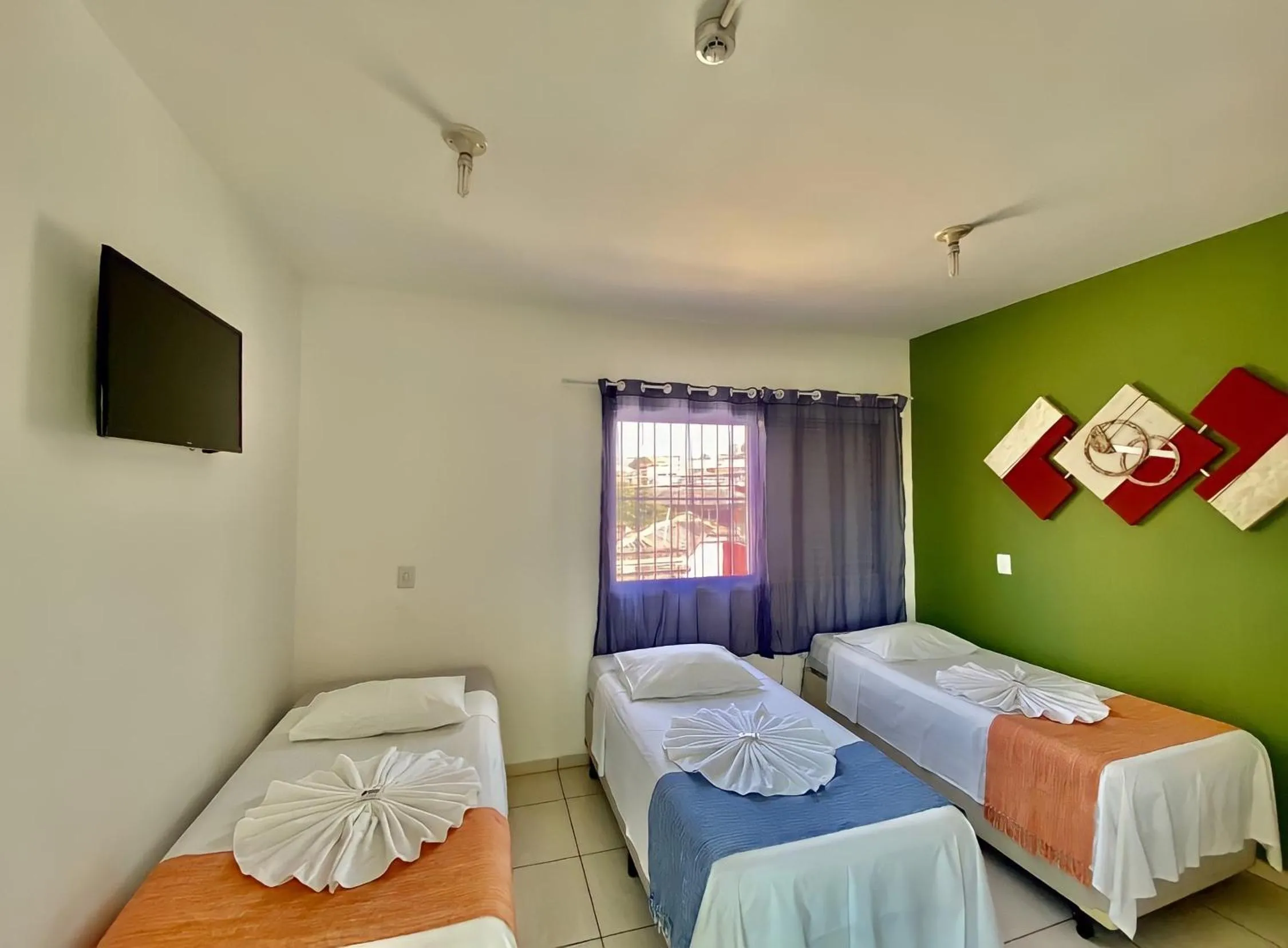 Photo of the whole room, Bed in Sanches Hotel