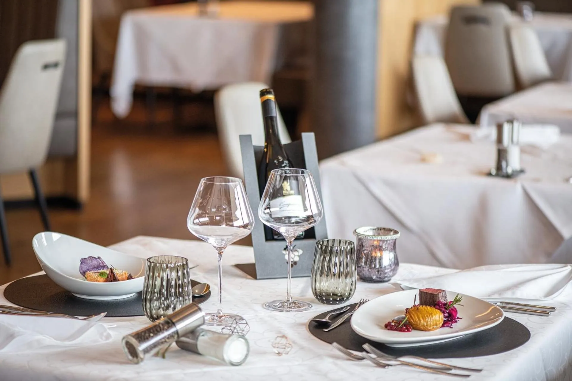 Food and drinks in Hotel DAS ROYAL in Obereggen