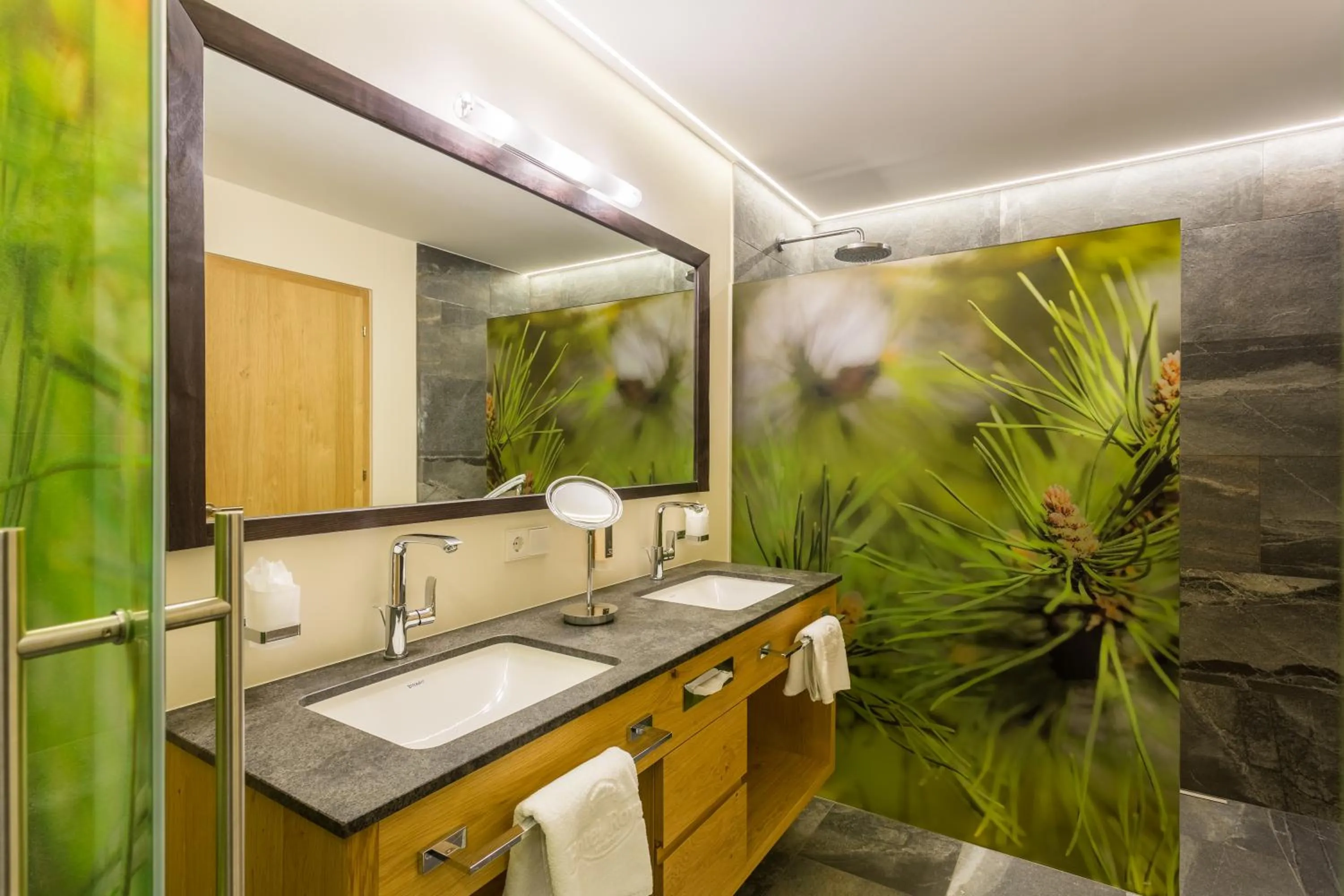 Bathroom in Hotel DAS ROYAL in Obereggen