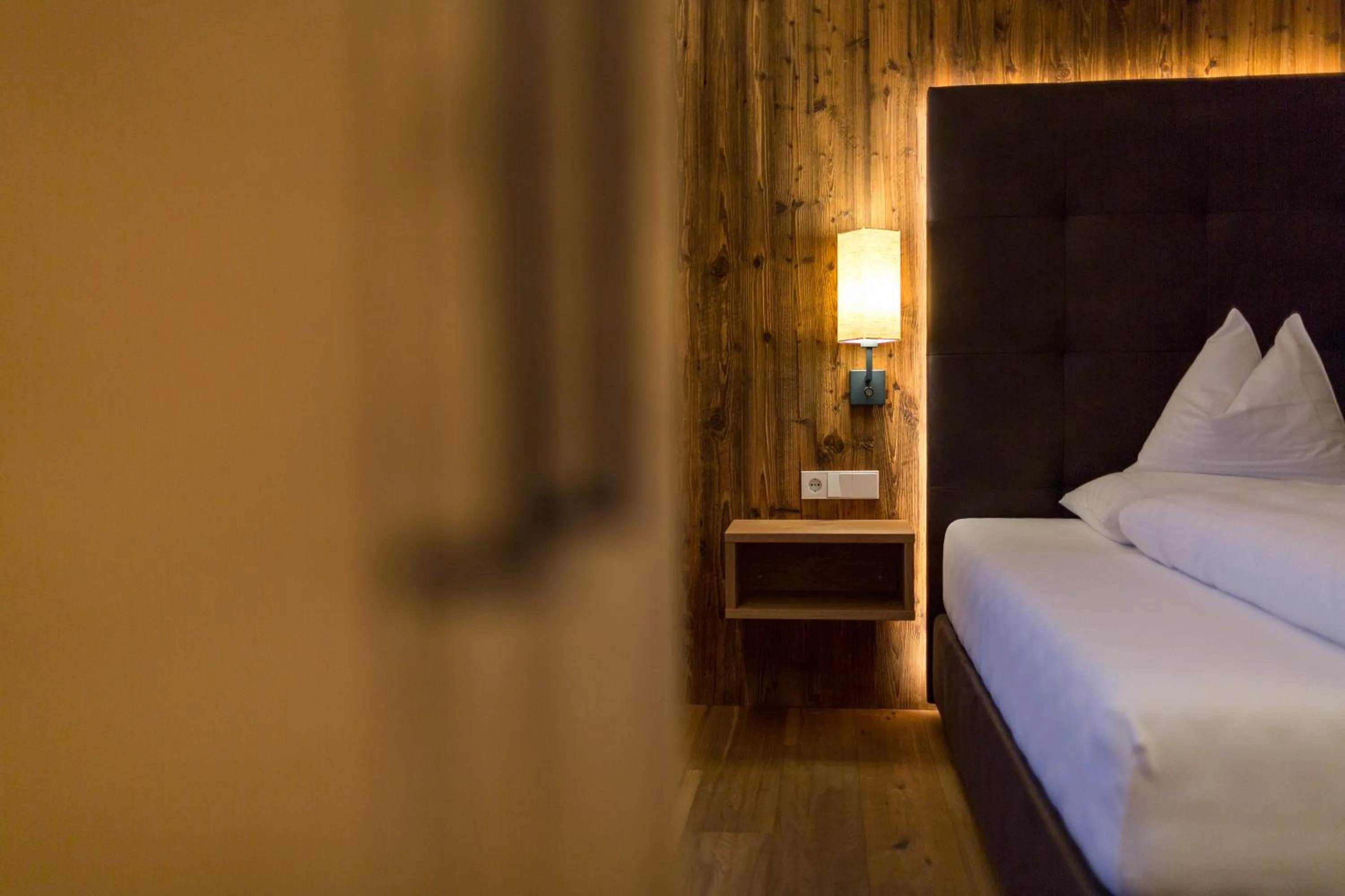 Bedroom, Bed in Hotel DAS ROYAL in Obereggen