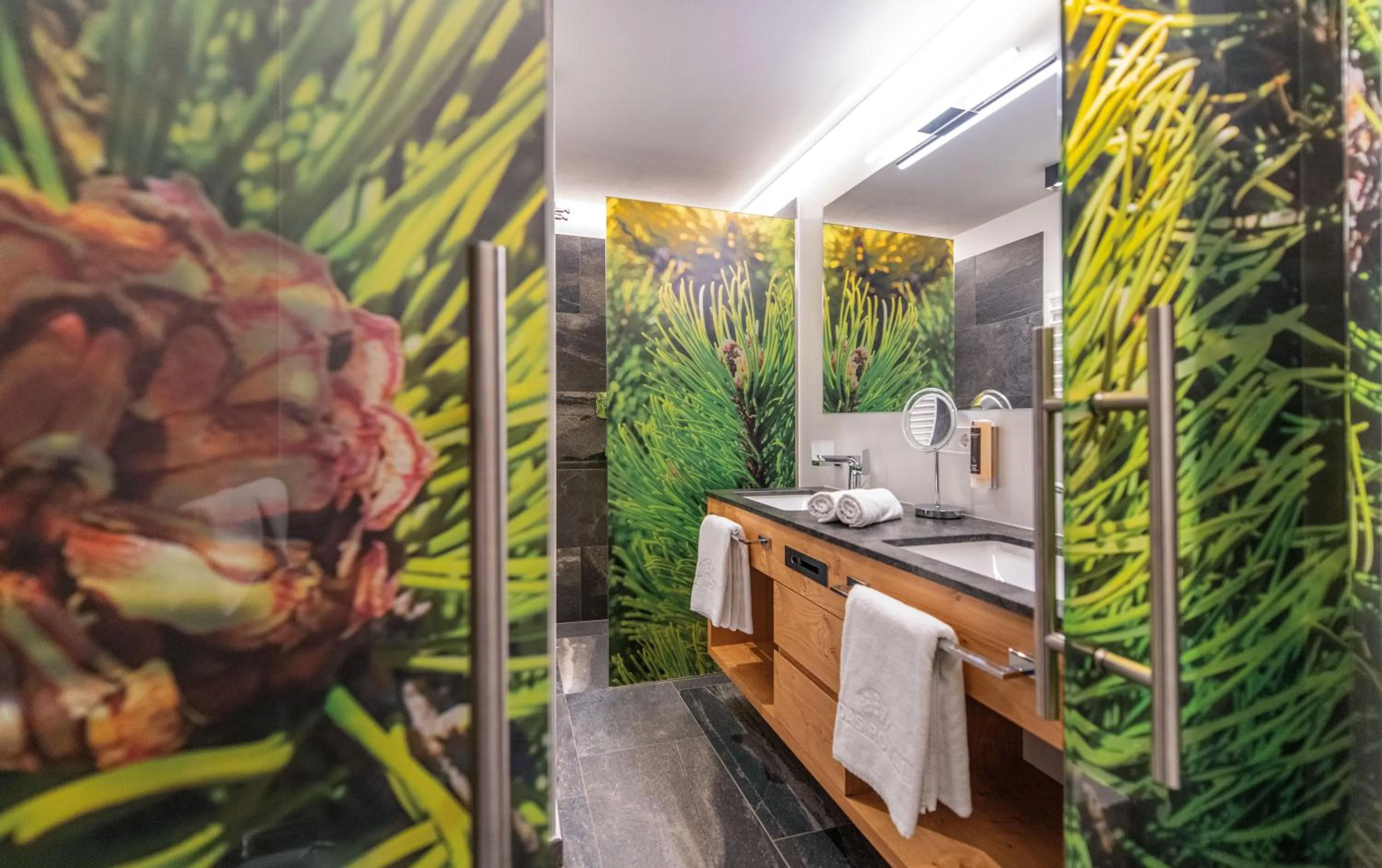 Bathroom in Hotel DAS ROYAL in Obereggen