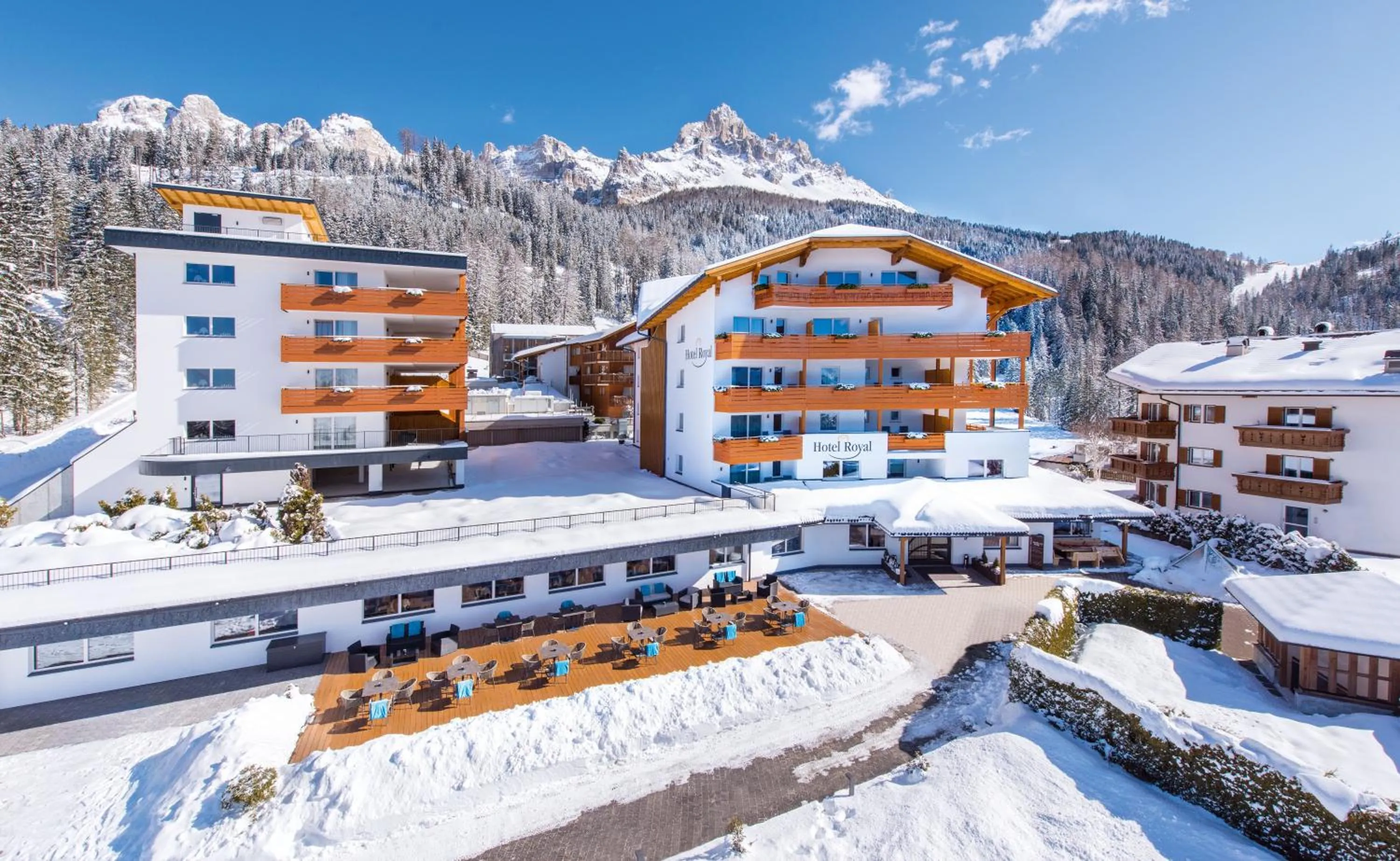 Property building in Hotel DAS ROYAL in Obereggen