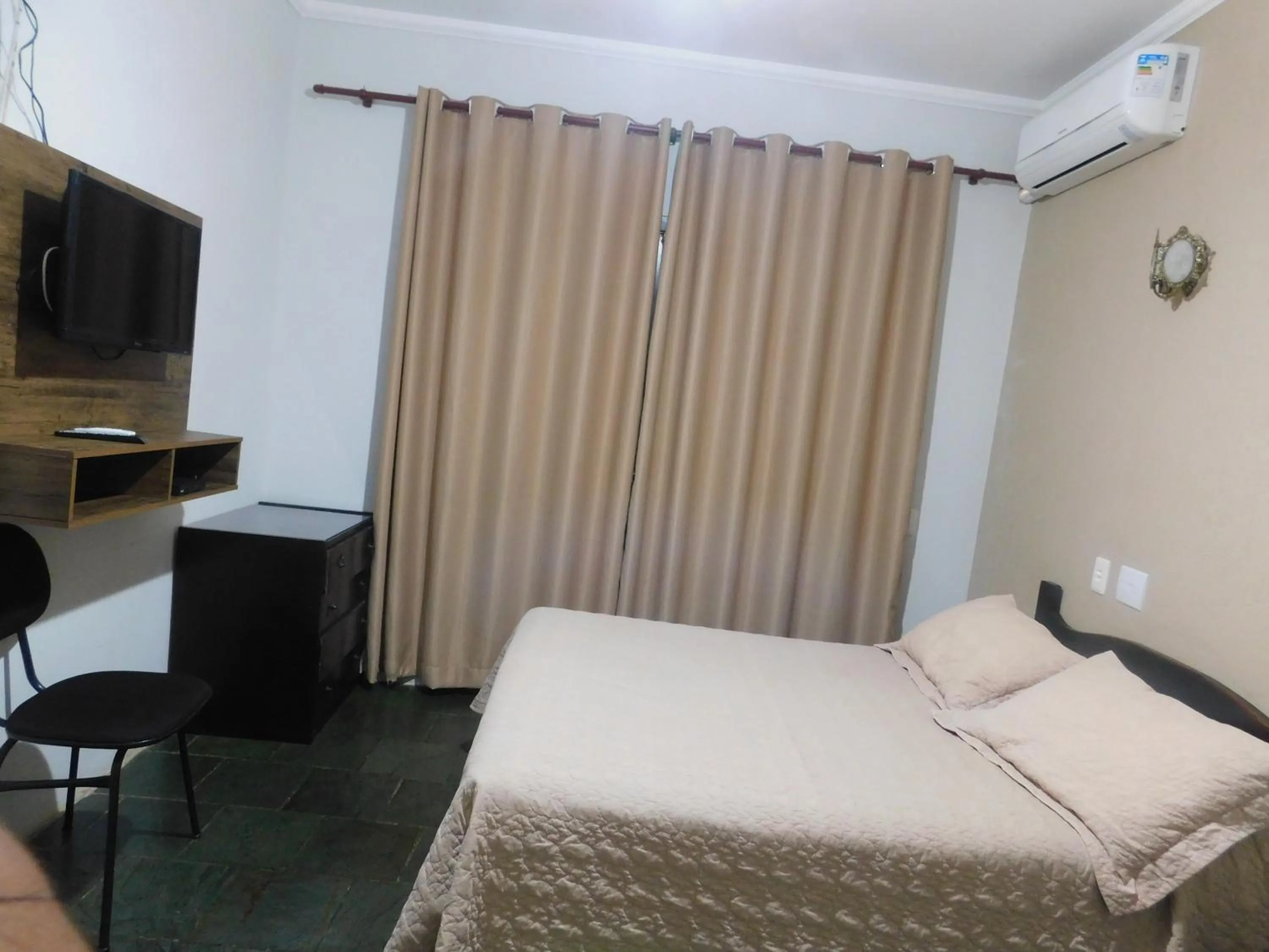 Photo of the whole room, Bed in Hotel Real São Lourenço