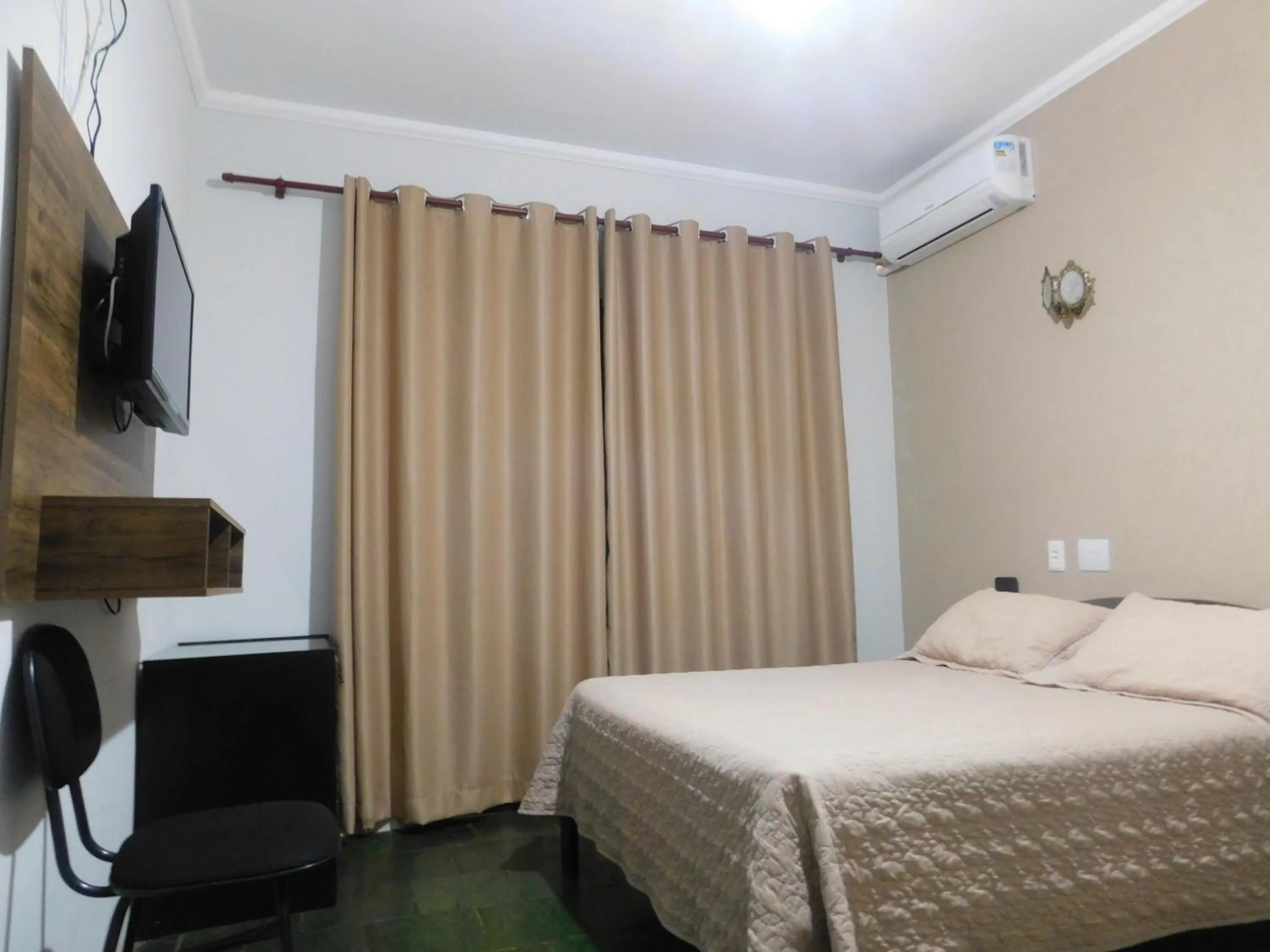 Bedroom, Bed in Hotel Real São Lourenço