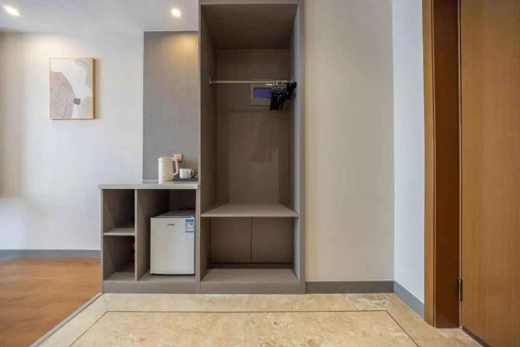 Madison Hotel Weihai Railway Station