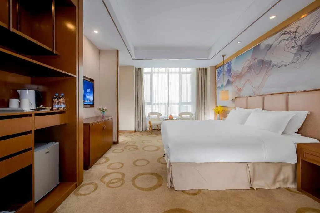 Madison Hotel Weihai Railway Station