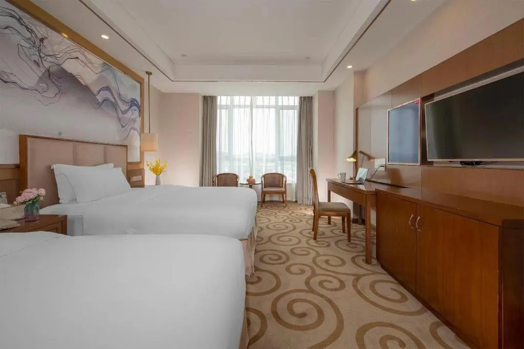 Madison Hotel Weihai Railway Station