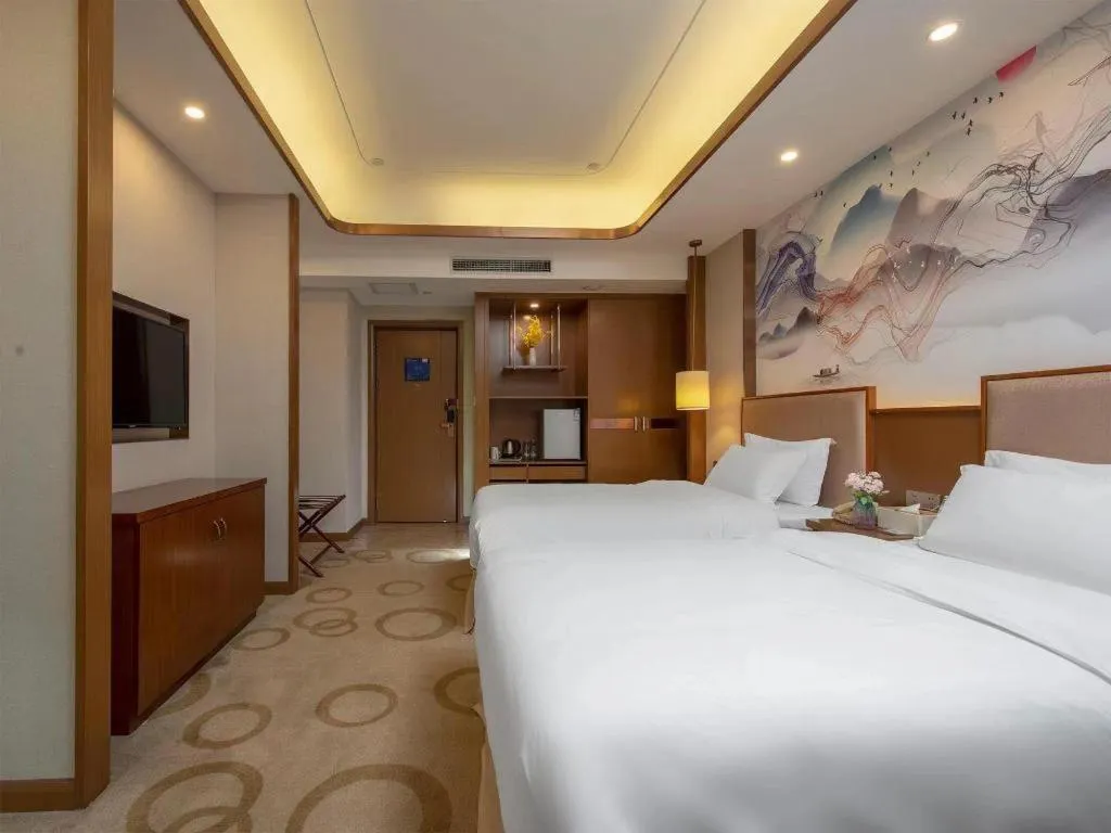 Madison Hotel Weihai Railway Station