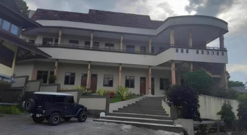 Sapadia Hotel Parapat