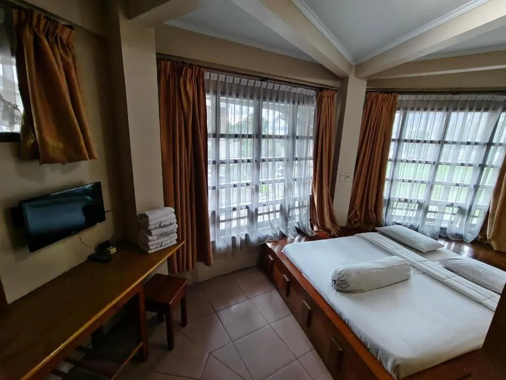 Bed in Sapadia Hotel Parapat