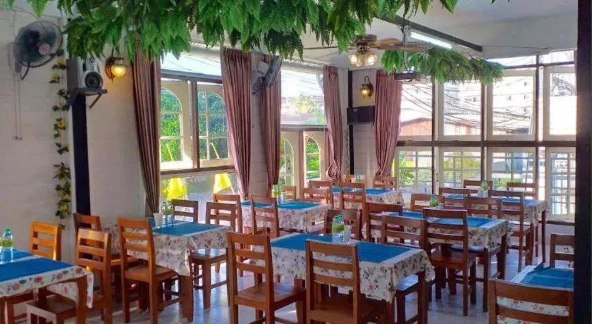 THOUSAND-TEN THOUSAND HOTEL