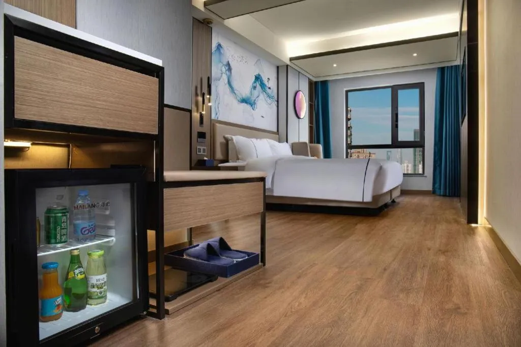 Bed in Jinglai Hotel (Shanghai Bund East Nanjing Road pedestrian street )