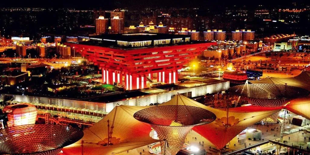 Jinglai Hotel (Shanghai Bund East Nanjing Road pedestrian street )