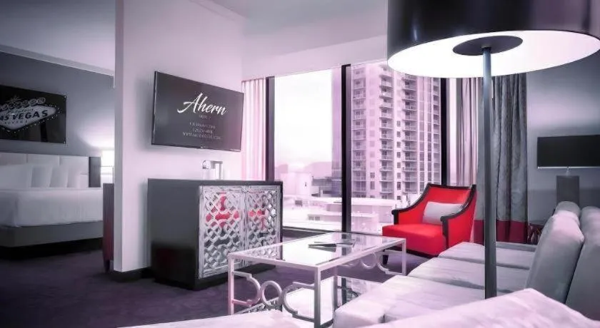 Bed in Ahern Hotel and Event Center