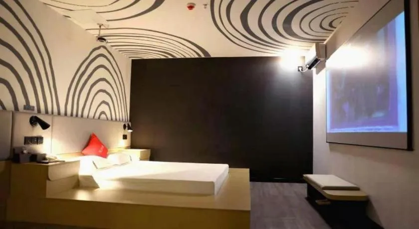 Bed in Thank Hotel Shanxi Lvliang Zhongyang County North Fengcheng Street