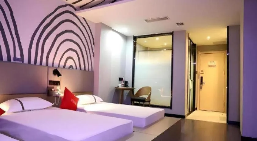 Bed in Thank Hotel Shanxi Lvliang Zhongyang County North Fengcheng Street