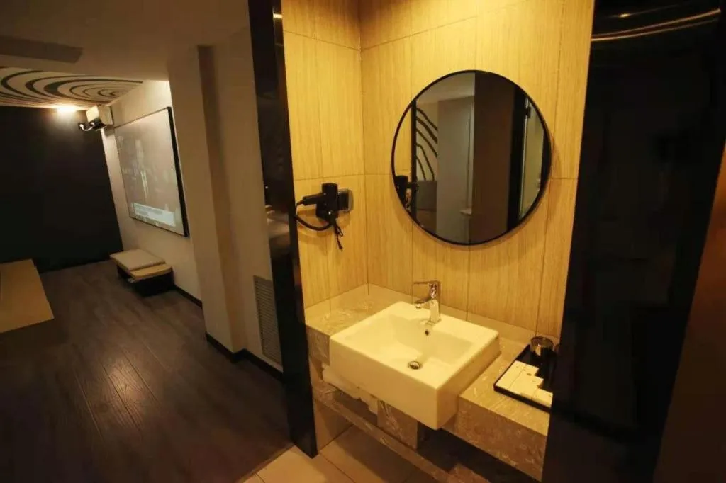 Thank Hotel Shanxi Lvliang Zhongyang County North Fengcheng Street