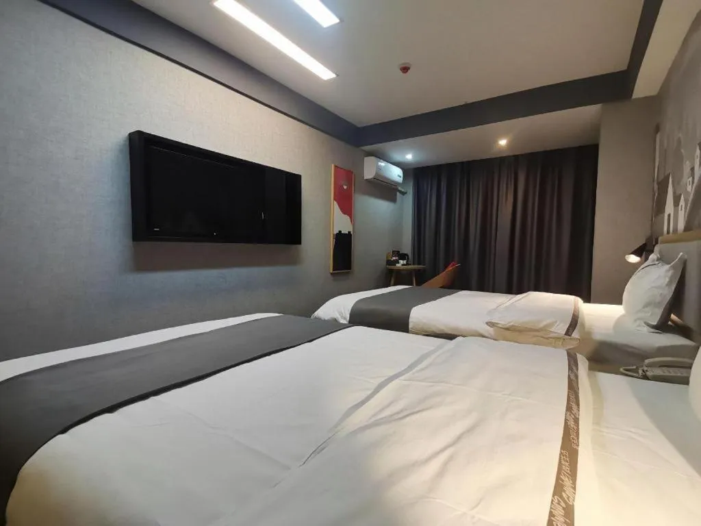 Bed in Thank Hotel Shanxi Lvliang Zhongyang County North Fengcheng Street