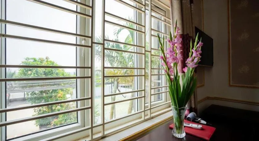 Khách sạn Moonlight Hotel - Mặt biển Hải Tiến