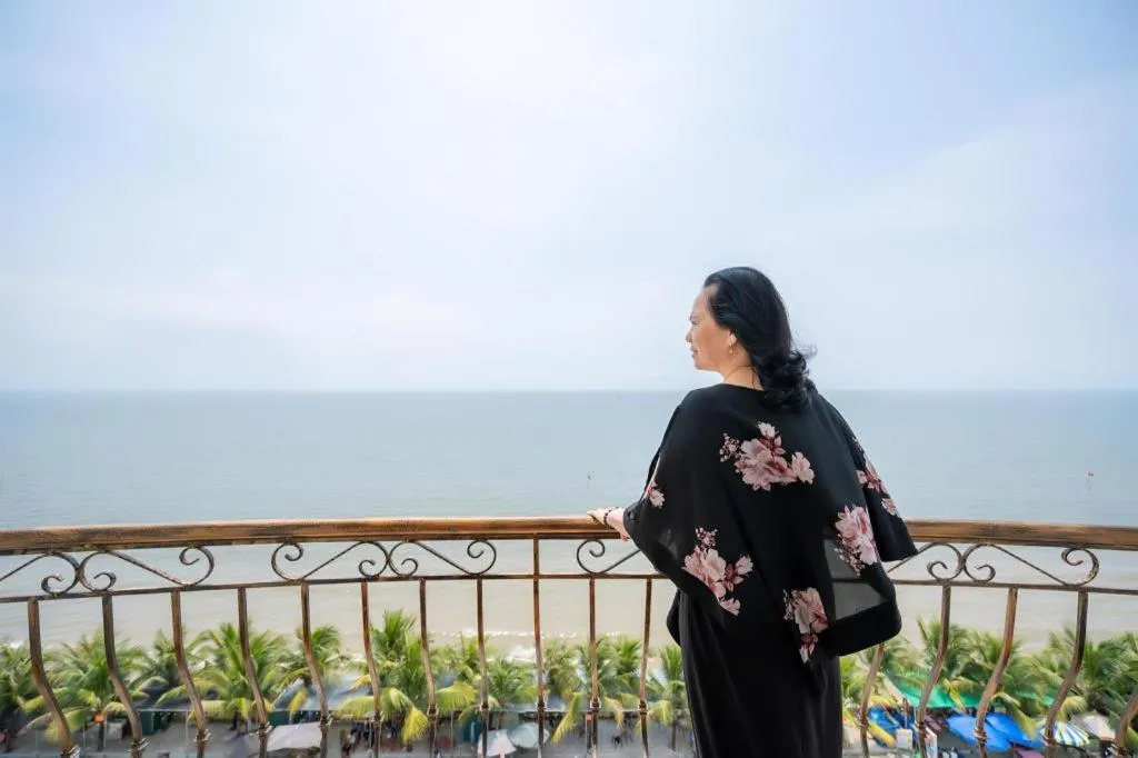 Khách sạn Moonlight Hotel - Mặt biển Hải Tiến