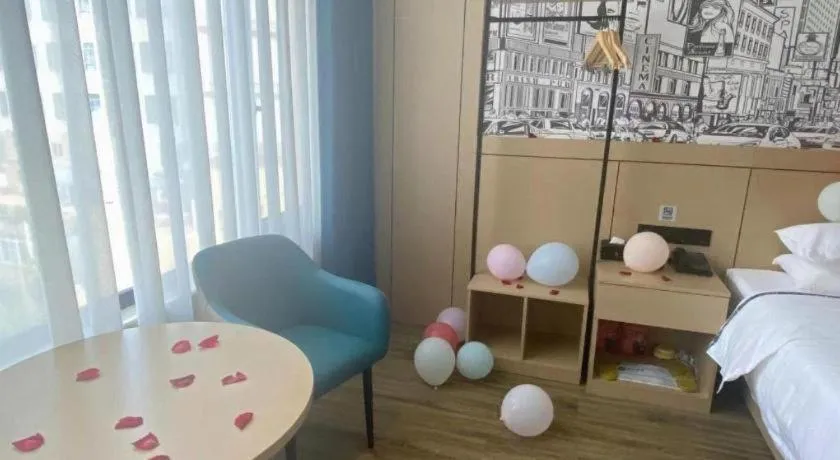 Bed in City Comfort Inn Luzhou Jiangyang District Wancheng International