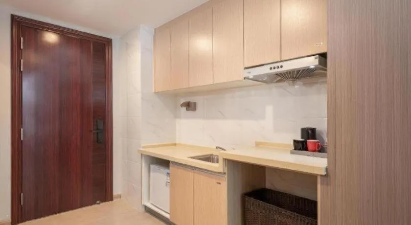 Poltton International Service Apartment Shanwei Urban District High-speed Railway Station