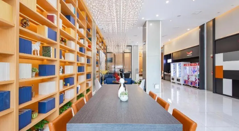 Echarm Hotel Wuhan Wusheng Road Metro Station Cade Square