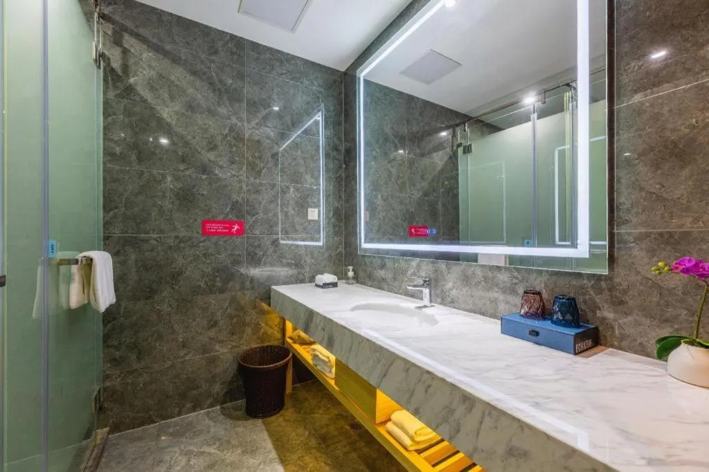 Echarm Hotel Wuhan Wusheng Road Metro Station Cade Square