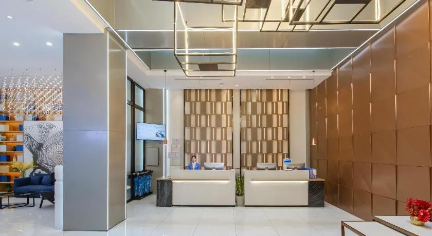 Echarm Hotel Wuhan Wusheng Road Metro Station Cade Square