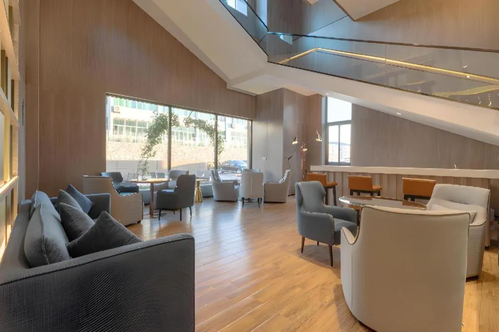 Echarm Hotel Yantai Wuzhou International