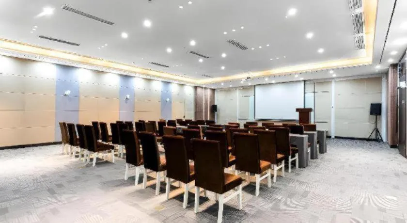 Borrman Hotel Wuhan Hankou Railway Station Metro Station