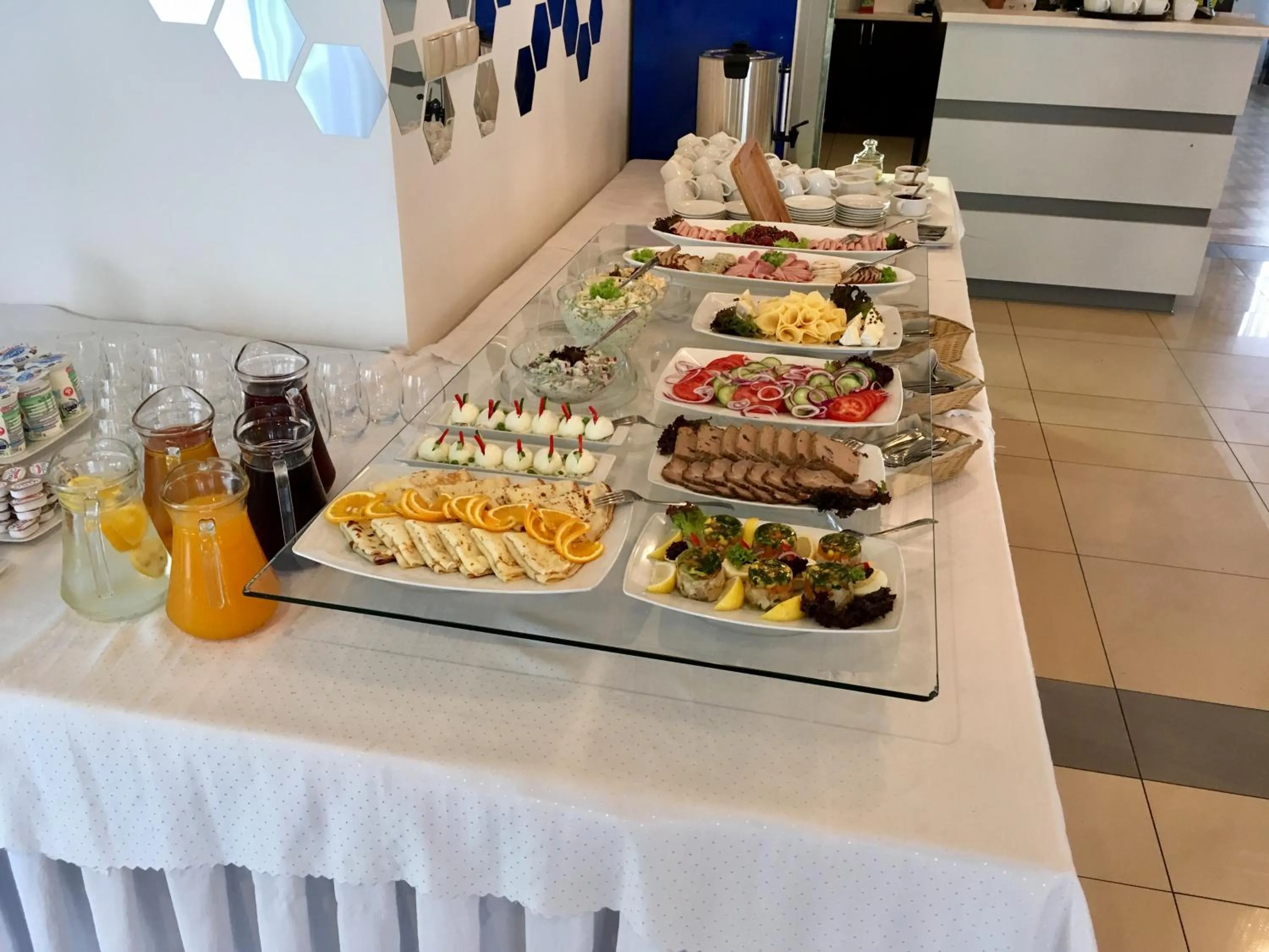 Breakfast in Hotel Kardamon