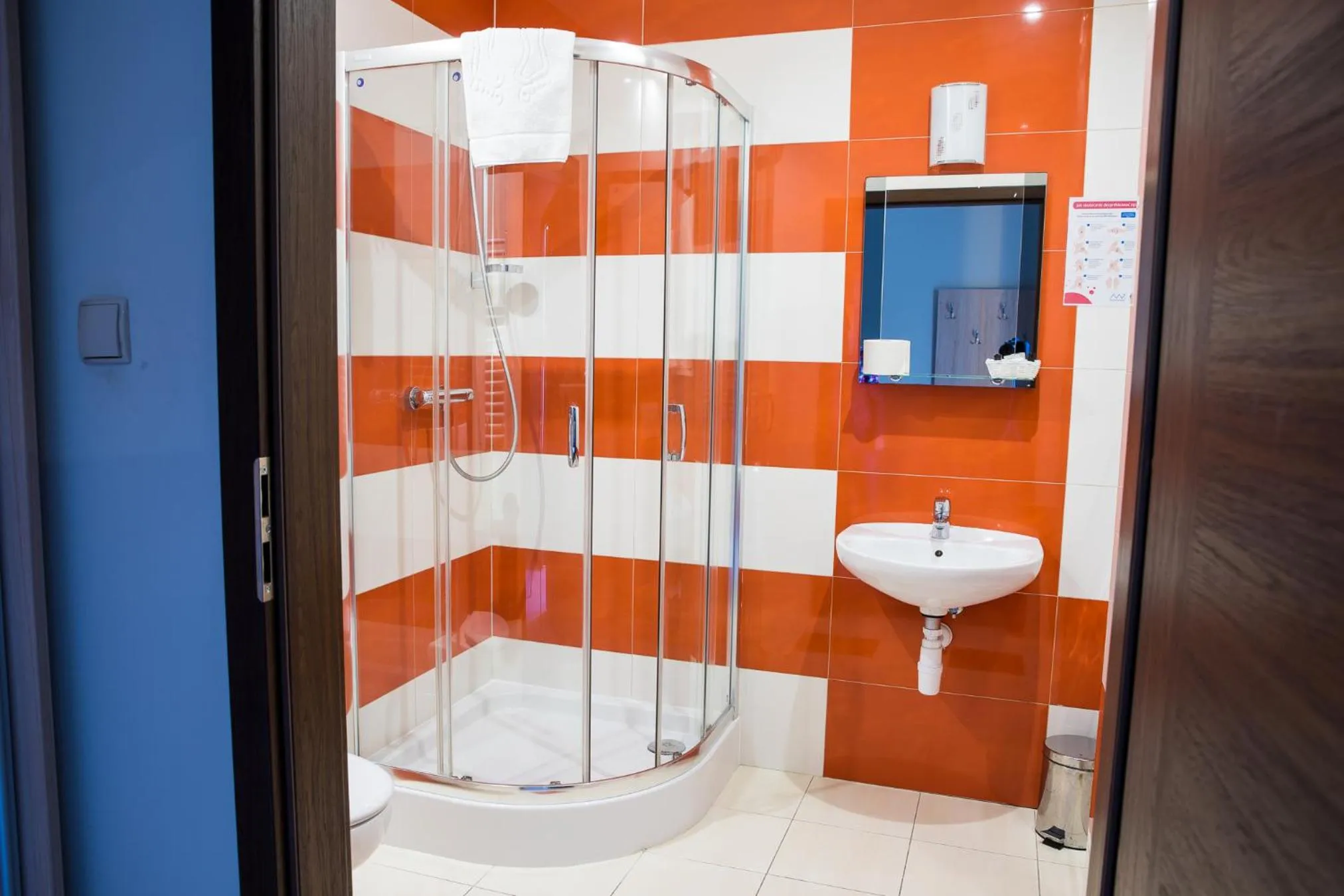 Shower in Hotel Kardamon