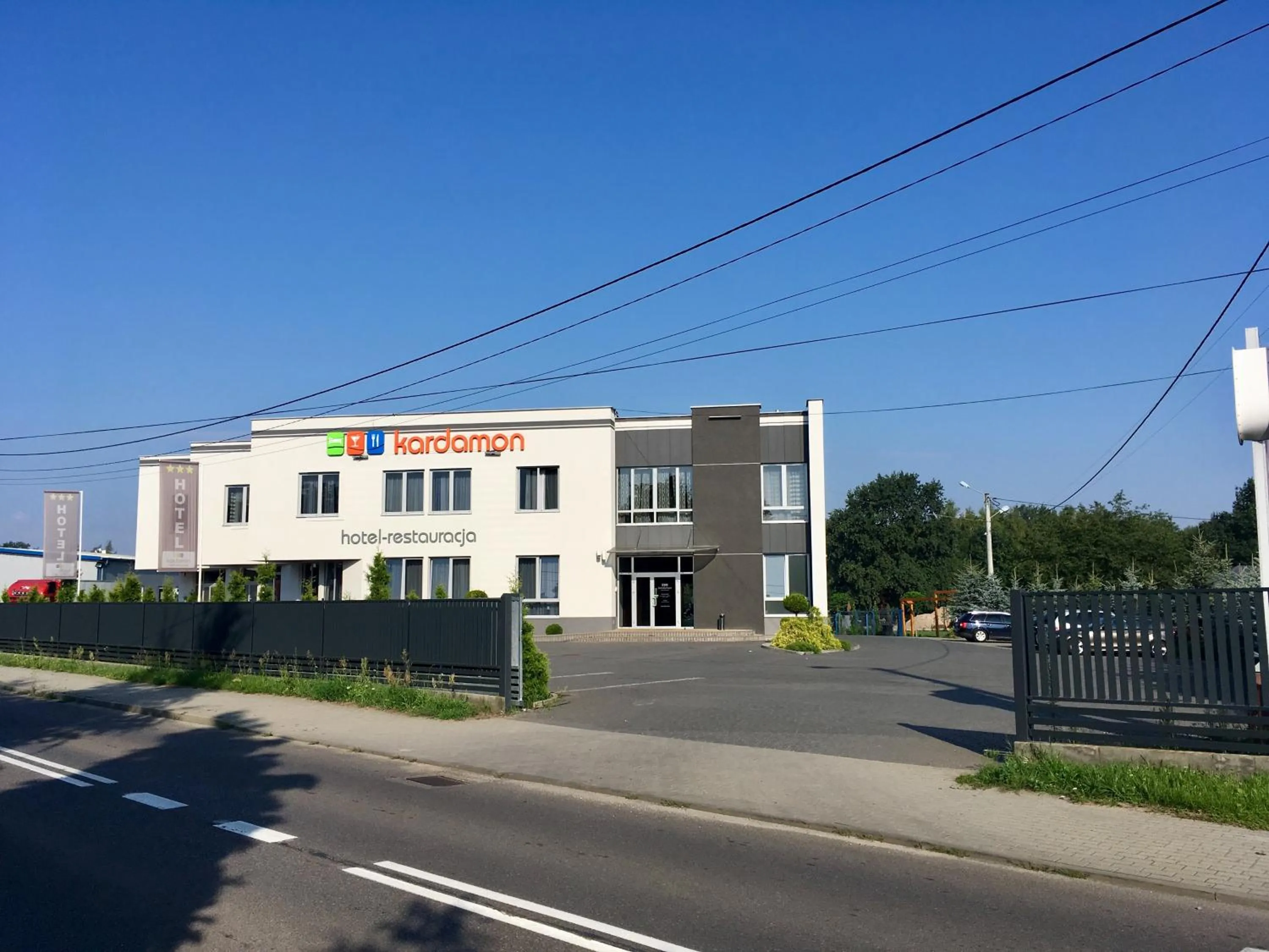 Facade/entrance in Hotel Kardamon