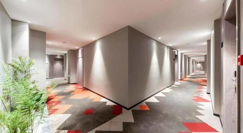 Borrman Hotel Deyang Wuzhou Square